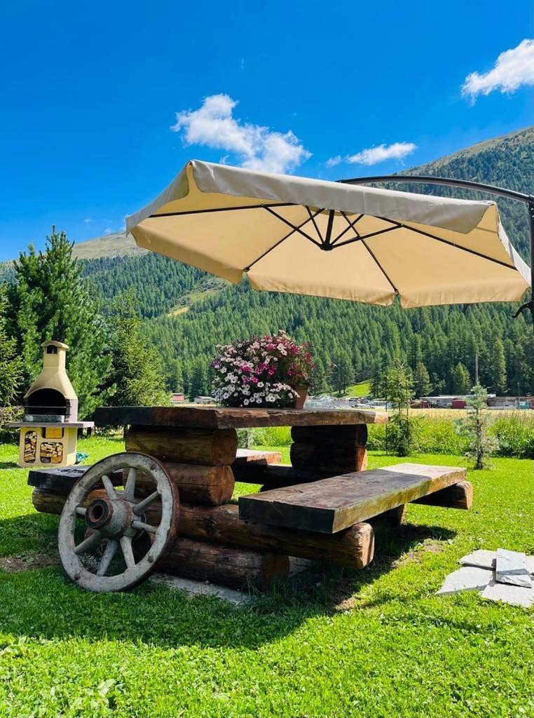 Chalet Sunshine Livigno Eksteriør bilde
