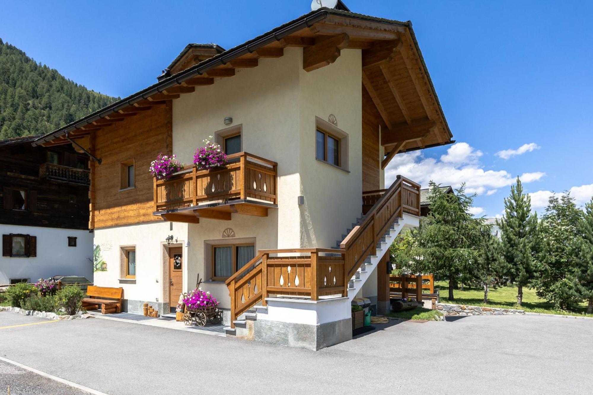 Chalet Sunshine Livigno Eksteriør bilde